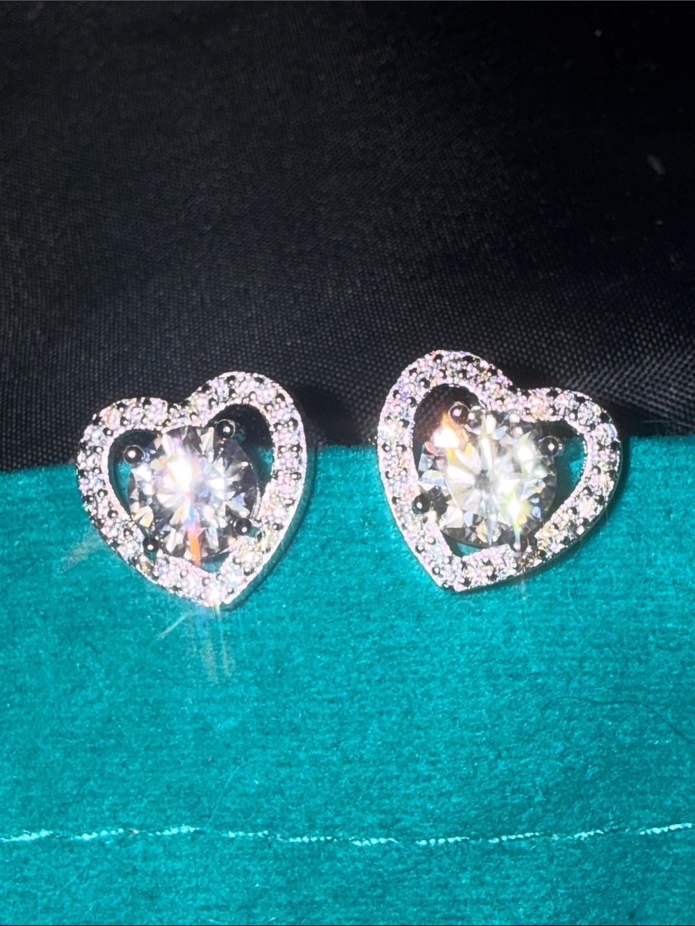 GRA CERTIFIED Moissanite 2 CT Diamond 925 Sterling Silver heart earrings NEW